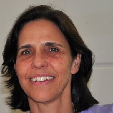 Silvia Lopes de Paula Ferrari